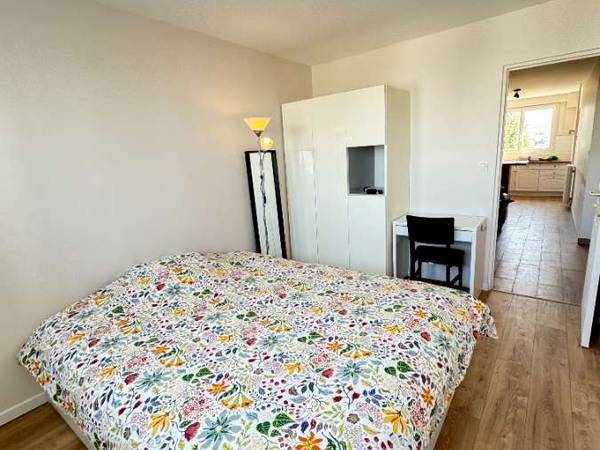 Colocation / Appartement 6 pièces de 88 m², Bagnolet, Rue de la Noue / Photo 10