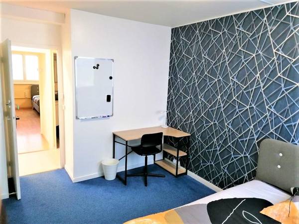 Colocation / Appartement 5 pièces de 91 m², Saint-Étienne, Boulevard Alexandre de Fraissinette / Photo 2
