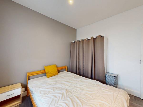 Colocation / Appartement 4 pièces de 75 m², Nancy, Boulevard d'Haussonville / Photo 2