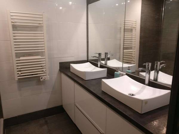 Homestay / 4-bedroom flat · 100 m², Lyon, Rue Julien Duvivier / Photo 4
