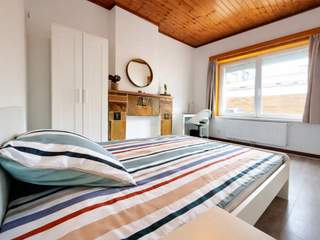 Gedeelde woning / 9 rooms house · 90 m², Charleroi, Rue Terre Al Danse