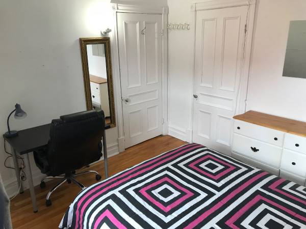 Colocation / Immeuble 6 pièces de 80 m², Montréal, Rue Marie-Anne / Photo 2