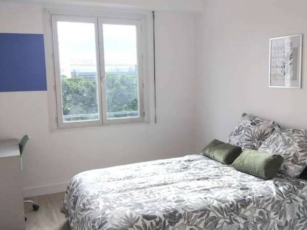 Colocation / Appartement 4 pièces de 74 m², Rouen, Rue Saint Sever / Photo 2