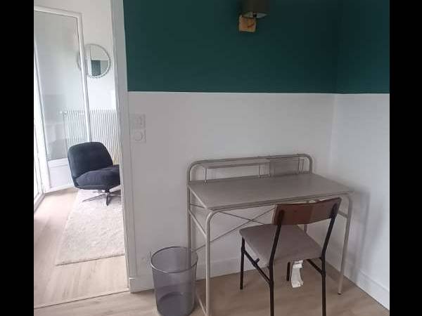 Colocation / Appartement 4 pièces de 74 m², Rouen, Rue Saint Sever / Photo 6