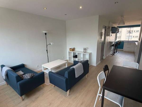 Colocation / Appartement 5 pièces de 81 m², Clermont-Ferrand, Rue Philippe Lebon / Photo 2