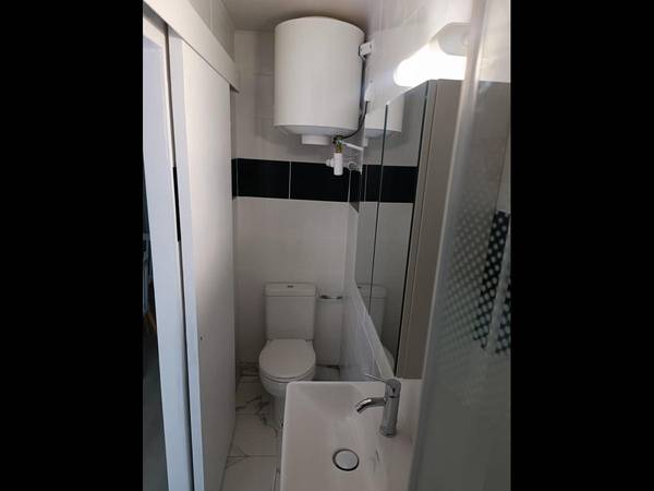Location / Studio de 15 m², Cergy, Passage des Lauzes / Photo 8