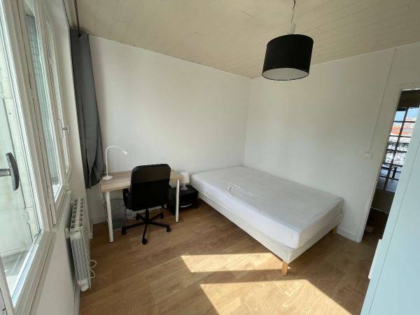 Colocation / Appartement 4 pièces de 70 m², Toulouse, Boulevard de Larramet / Photo 2