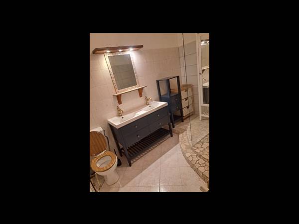 Location / Appartement 4 pièces de 83 m², Saint-Étienne, Rue Ferdinand / Photo 31