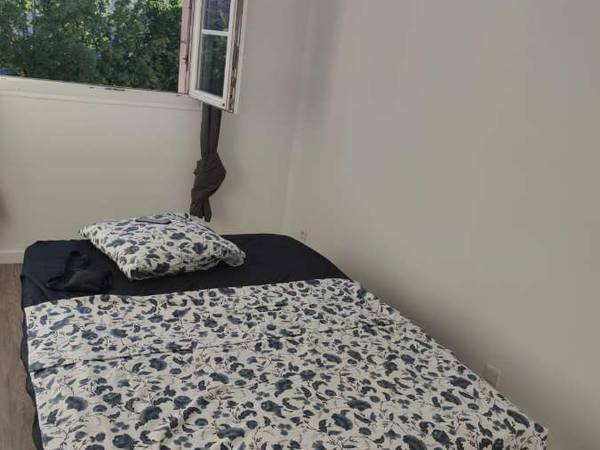 Colocation / Appartement 4 pièces de 67 m², Colombes, Rue des Côtes D’Auty / Photo 2