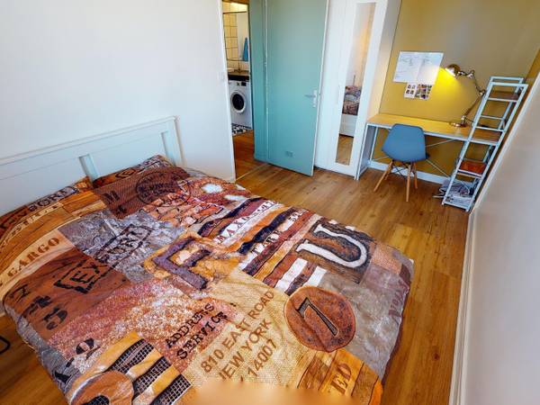 Colocation / Appartement 5 pièces de 81 m², Mérignac, Parc des Charmettes / Photo 2