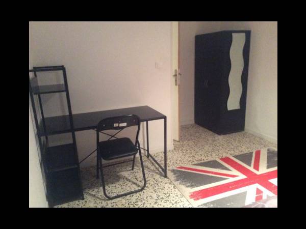 Location / Appartement 4 pièces de 66 m², Nîmes / Photo 8