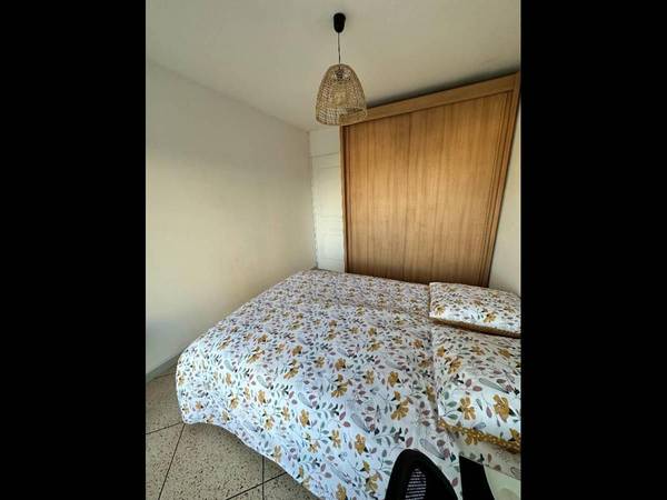 Colocation / Appartement 4 pièces de 77 m², Marseille, Place Mignard / Photo 2