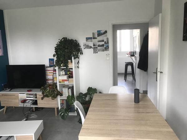 Colocation / Appartement 4 pièces de 71 m², Grenoble, Rue Général Mangin / Photo 2