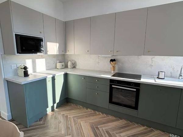 Coliving / Appartement 6 pièces de 168 m², Marseille, Rue des Trois Rois / Photo 2