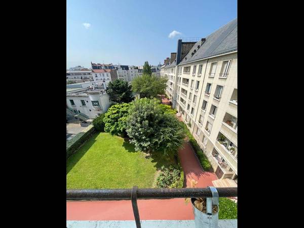 Colocation / Appartement 4 pièces de 80 m², Le Kremlin-Bicêtre, Rue Pierre Brossolette / Photo 2