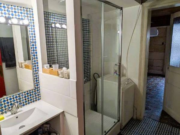 Colocation / Appartement 4 pièces de 72 m², Montpellier, Rue Daru / Photo 2