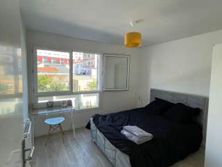 Colocation / Appartement 4 pièces de 80 m², Aubervilliers, Avenue du Président Roosevelt