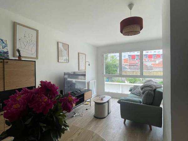 Colocation / Appartement 4 pièces de 80 m², Aubervilliers, Avenue du Président Roosevelt / Photo 2