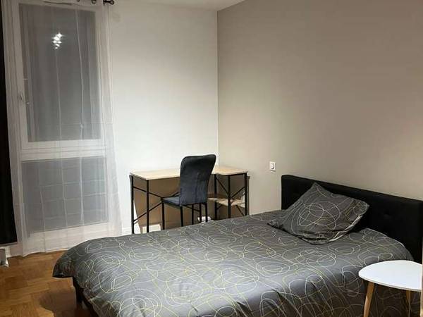Flatsharing / 4-bedroom flat · 78 m², Bron, Route de Genas / Photo 2
