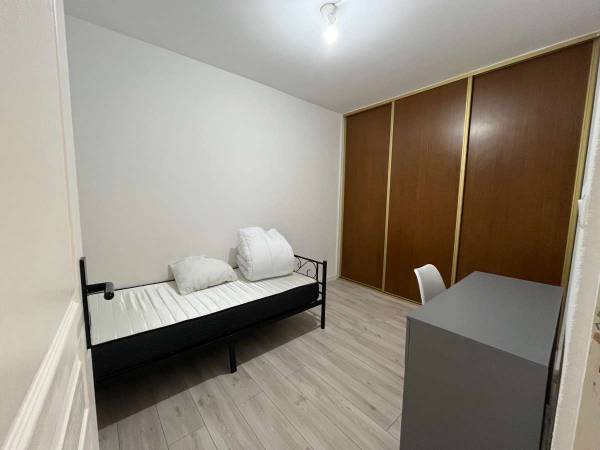 Colocation / Appartement 5 pièces de 83 m², Strasbourg, Rue d'Orbey / Photo 2