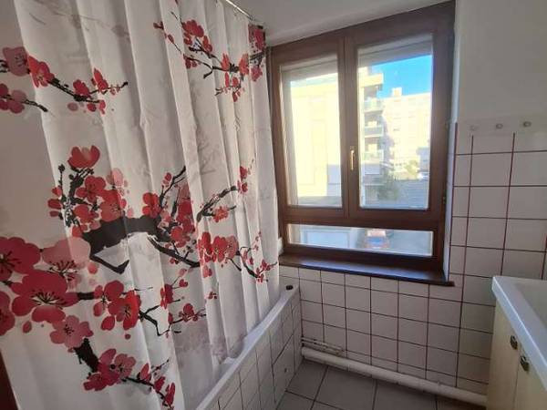 Location / Duplex 3 pièces de 75 m², Schiltigheim, Rue de la Charrue / Photo 2