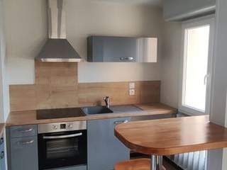 Location / Studio, Roanne