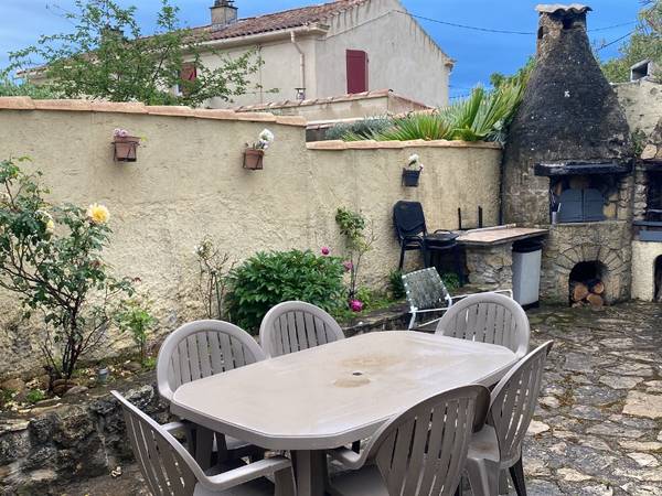 Colocation / Maison 8 pièces de 98 m², Lançon-Provence, Rue des Ferrages / Photo 2