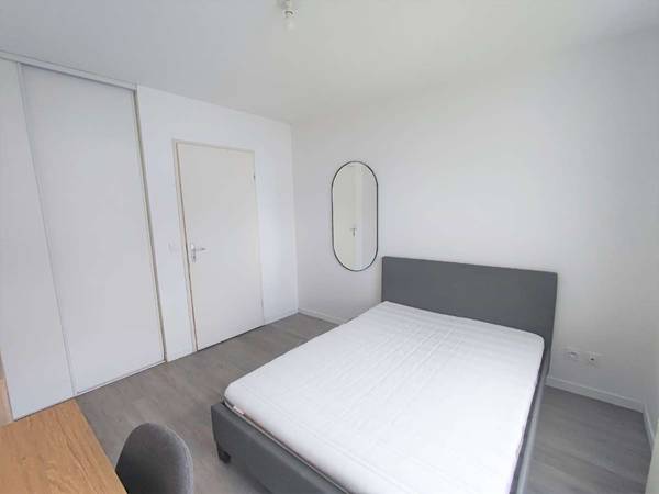 Colocation / Appartement 4 pièces de 64 m², Grenoble, Allée des Deux Mondes / Photo 14