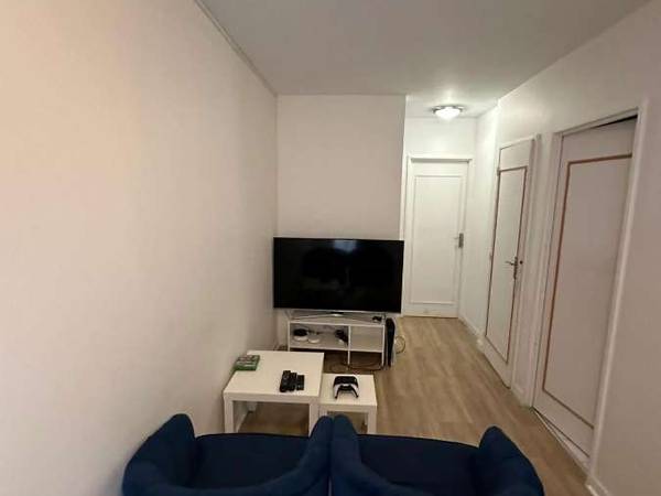 Colocation / Appartement 4 pièces de 80 m², Orléans, Rue du Poirier / Photo 2