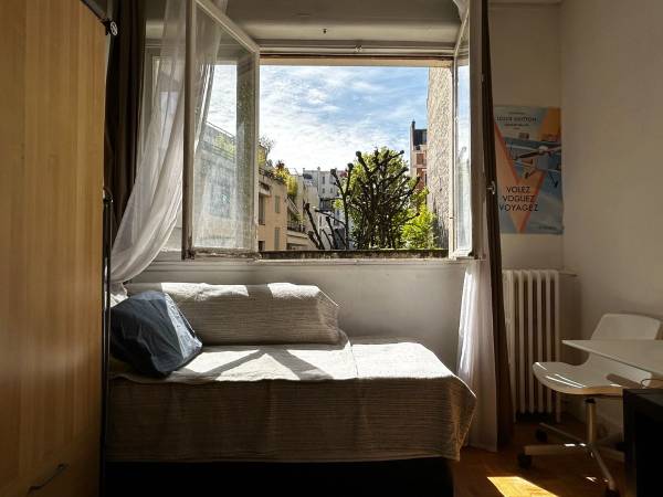Chambre chez l'habitant / Appartement 6 pièces de 60 m², Neuilly-sur-Seine, Rue Casimir Pinel / Photo 2