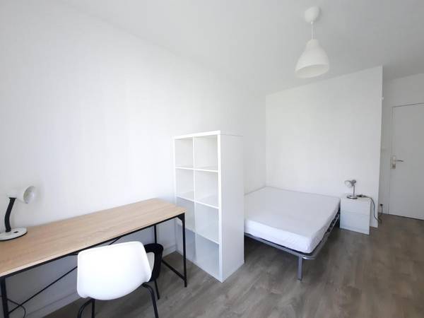 Chambre chez l'habitant / Appartement 1 pièce de 12 m², Rennes, Rue du Nivernais / Photo 2