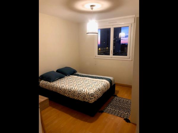 Colocation / Appartement 4 pièces de 70 m², Cenon, Rue Camille Pelletan / Photo 2