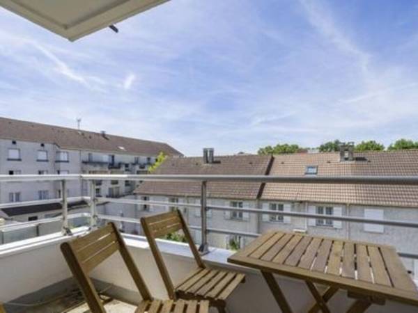 Rental / 5-bedroom flat · 75 m², Évry-Courcouronnes, Rue de l'Essonne / Photo 2