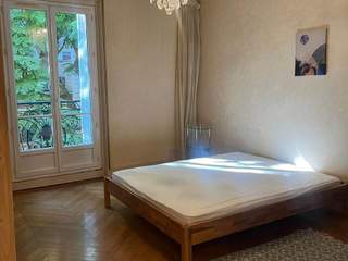 Flatsharing / 5-bedroom flat · 118 m², Paris, Rue Meynadier