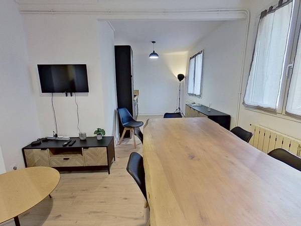 Location / Appartement 4 pièces de 63 m², Valence, Rue Jean Joseph Génissieu / Photo 2