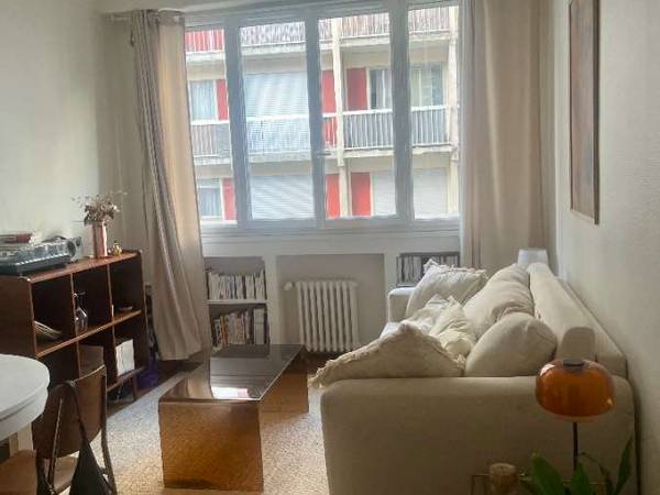 Sous-location / Appartement 2 pièces de 31 m², Paris, Place Edith Piaf / Photo 2