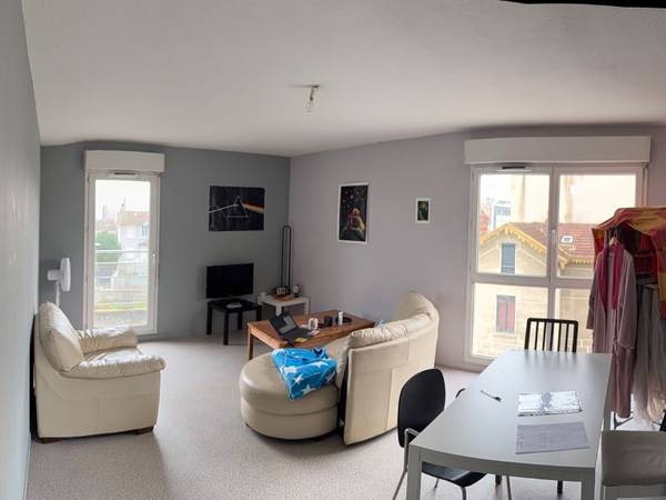 Colocation / Appartement 3 pièces de 65 m², Lyon, Rue de Montagny / Photo 2