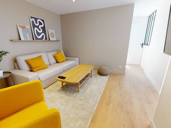 Colocation / Appartement 5 pièces de 75 m², Bron, Rue Édouard Branly / Photo 2