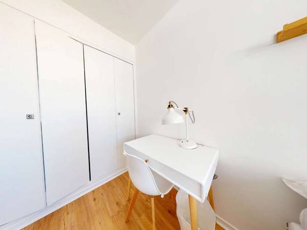 Colocation / Appartement 6 pièces de 94 m², Lyon, Avenue Georges Pompidou / Photo 2