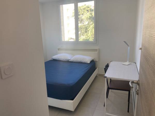 Colocation / Appartement 4 pièces de 70 m², Villeurbanne, Rue Louis Braille / Photo 2