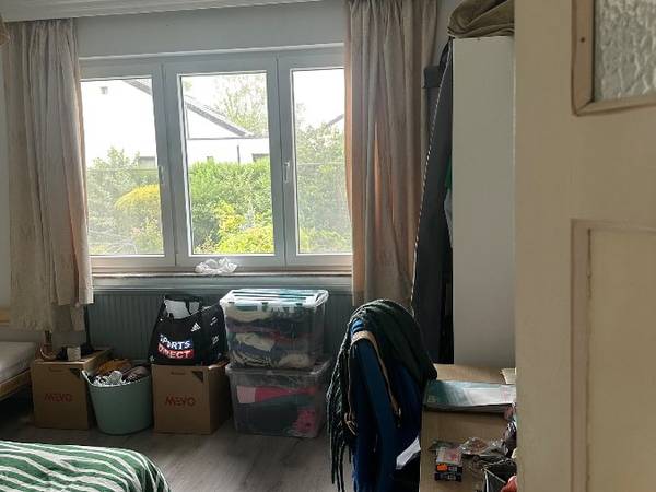 Room share / 5 rooms house · 75 m², Kraainem, Rue Esselveld / Photo 2