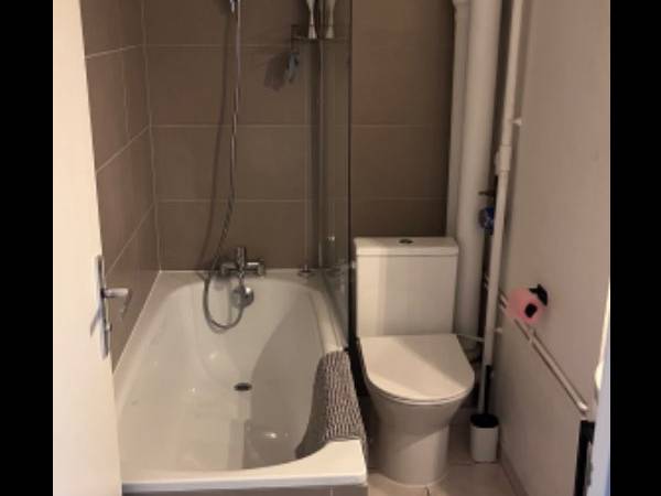 Sous-location / Appartement 3 pièces de 60 m², Strasbourg, Rue du Spesbourg / Photo 8