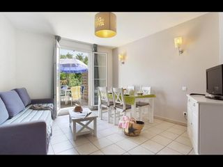 Location / Appartement 2 pièces de 30 m², Aix-en-Provence, Allée du Golf