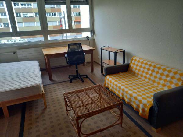 Colocation / Appartement 3 pièces de 65 m², Strasbourg, Rue D'oslo / Photo 2