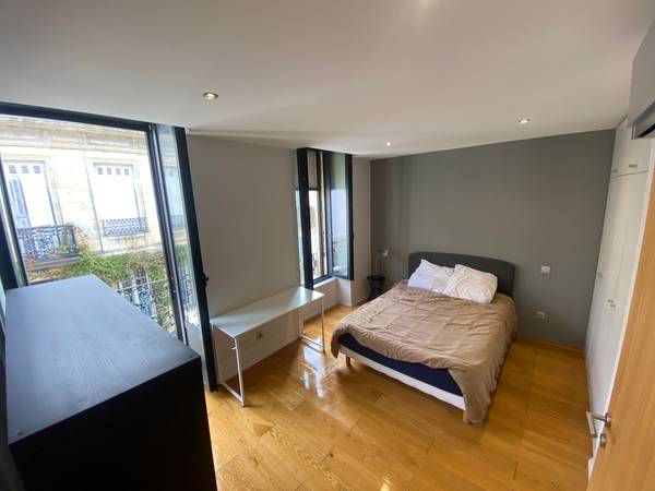 Colocation / Maison 8 pièces de 200 m², Bordeaux, Rue Conrad Gaussen / Photo 2