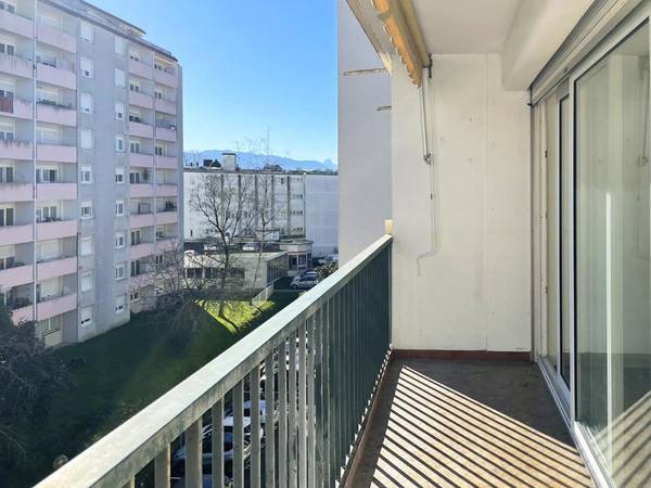 Location / Appartement 3 pièces de 65 m², Pau, Rue de Craonne / Photo 6