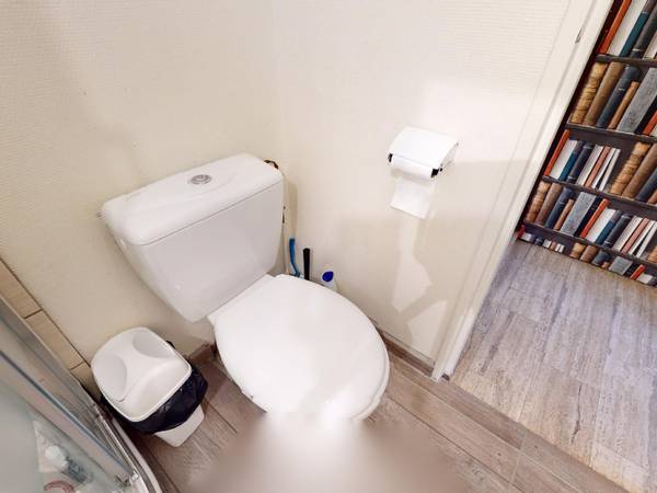 Rental / 1-bedroom flat · 15 m², Saint-Étienne, Cours Fauriel / Photo 2