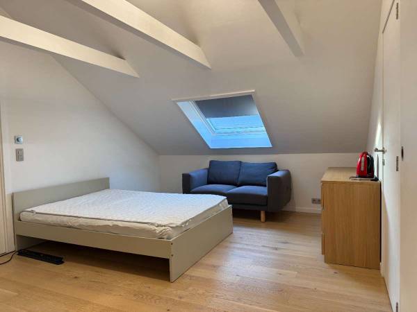Chambre chez l'habitant / Duplex 7 pièces de 200 m², Woluwe-Saint-Pierre, Avenue de la Pelouse / Photo 2