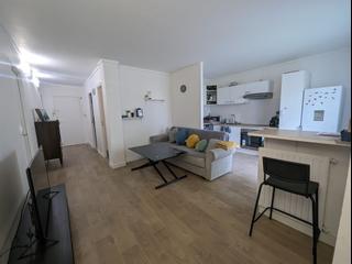 Colocation / Appartement 5 pièces de 87 m², Cergy