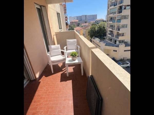 Chambre pour étudiant / Appartement 4 pièces de 80 m², Nice, Rue Auguste Pégurier / Photo 13
